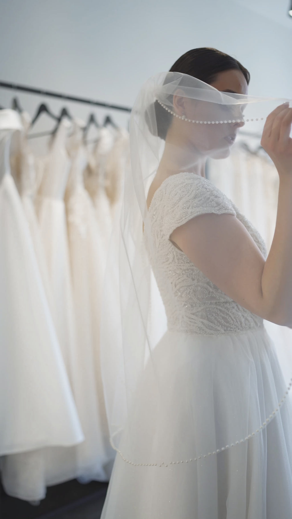 Pearl trim veil bridal fingertip veil