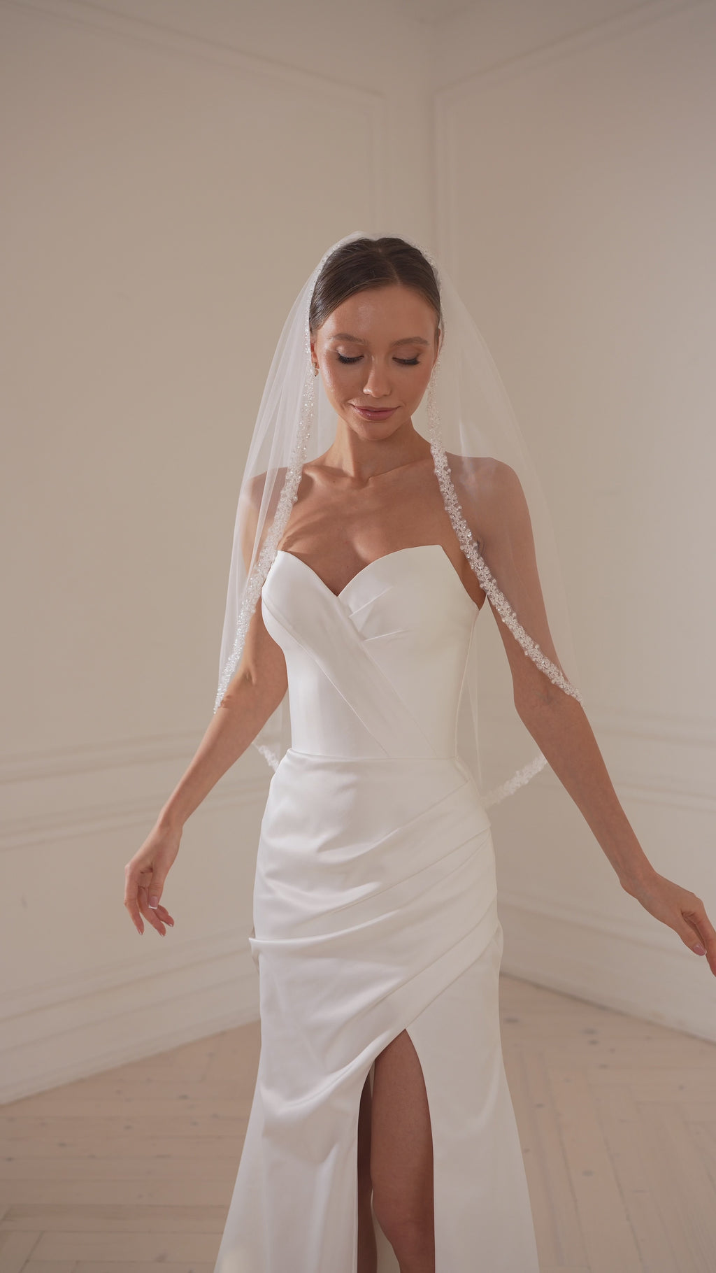 Sequins lace wedding veil